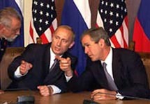 Путин и Буш. Фото с сайта http://izvestia.ru