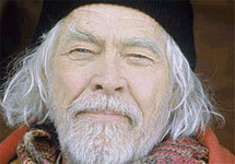 James Coburn in Disney's Snow Dogs. С сайта www.yahoo.com