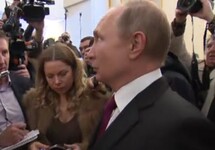 Владимир Путин на избирательном участке, 18.03.2018. Кадр видео с kremlin.ru