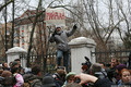 У Замоскворецкого суда 24.02.2014. Фото Евгении Михеевой/Грани.Ру