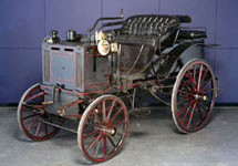 Panhard-Levassor 1894 года. Фото с сайта  infoseek.co.jp